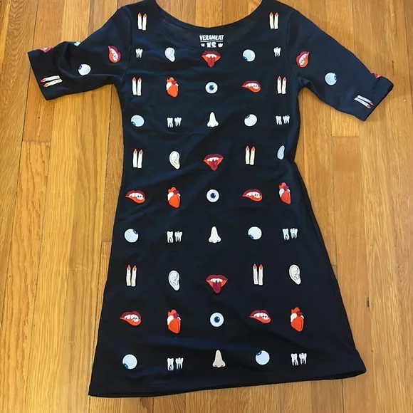 Verameat embroidered body parts dress black xs - Picture 2 of 6